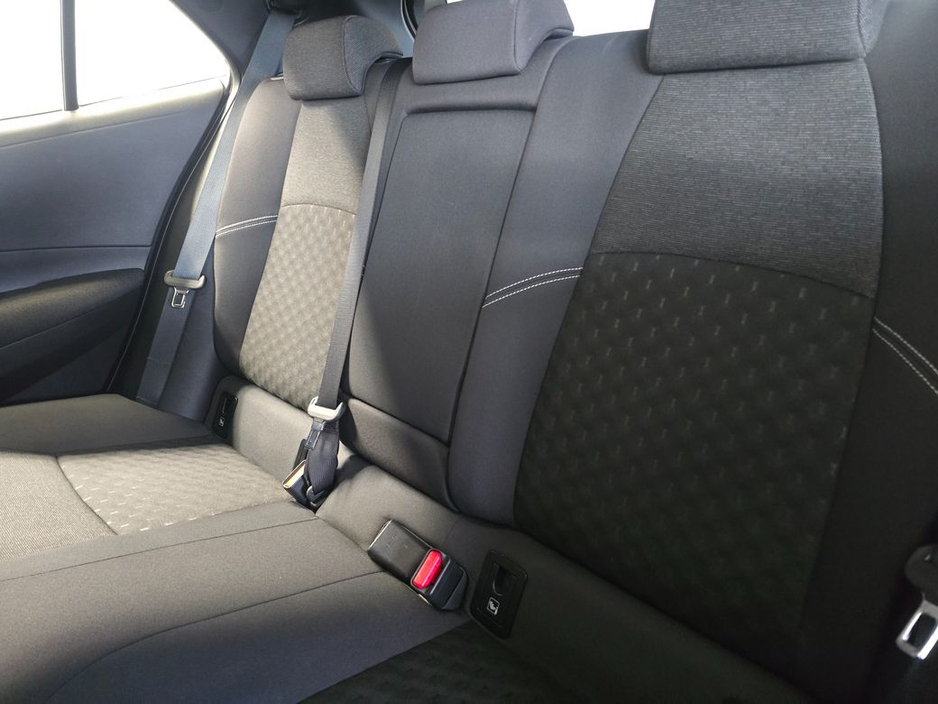 2024 Toyota Corolla Hybrid Luna H/B Automatic €28,950