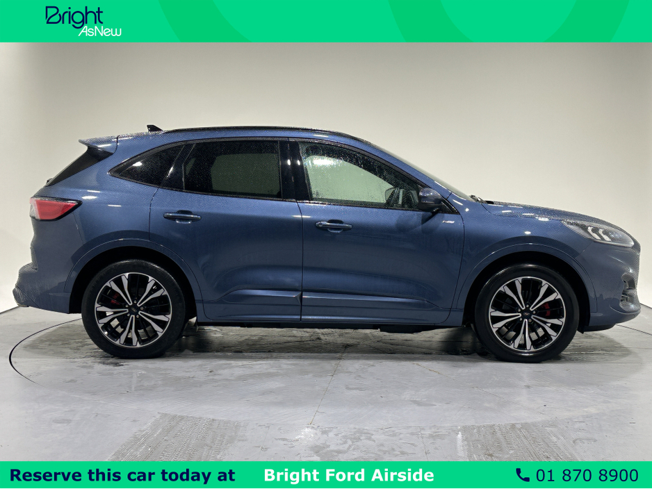 2022 Ford Kuga - image 7