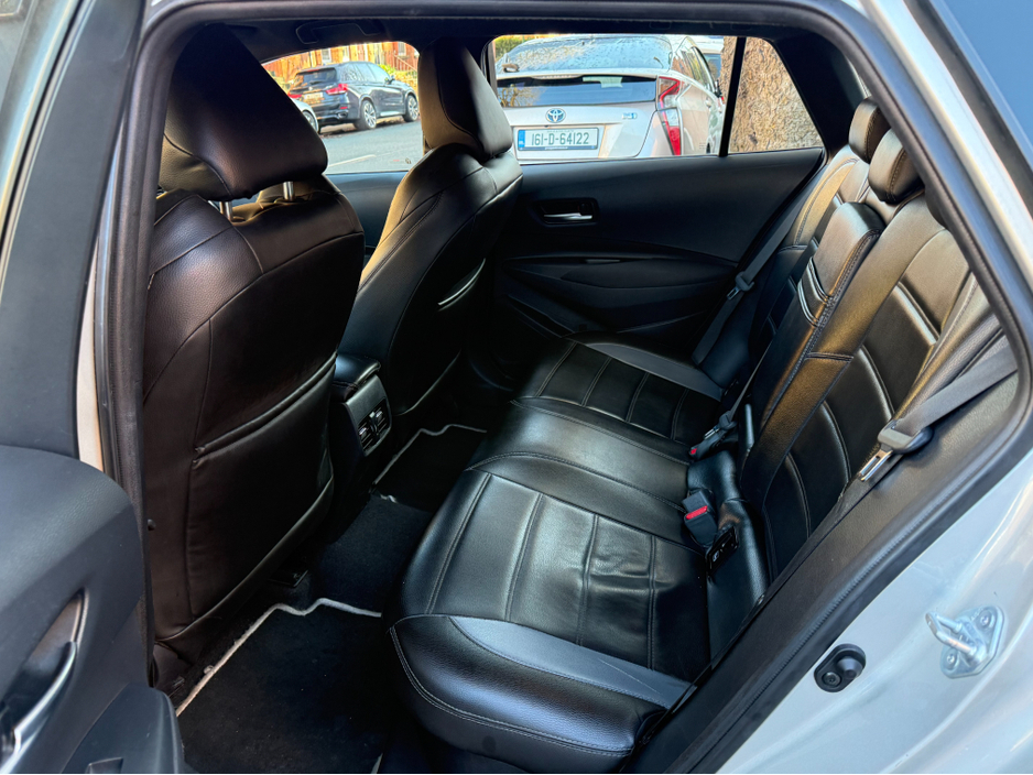 2022 Toyota Corolla 1.8 Hybrid Luna, New Nct 01/2028, Full Service History (16 Stamps!), Reversing Camera, Bluetooth, Cruise Control, Lane Assist, A/C, Alloys, Parking Sensors, 5 Door, Finance Available, Service Included €15,750