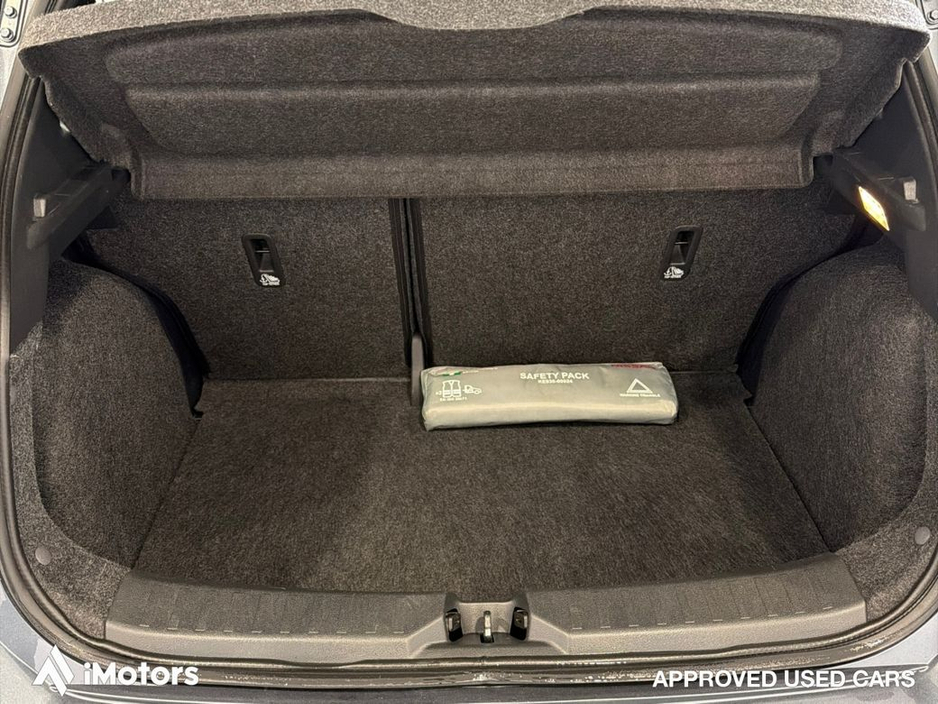 2019 Nissan Micra - image 14