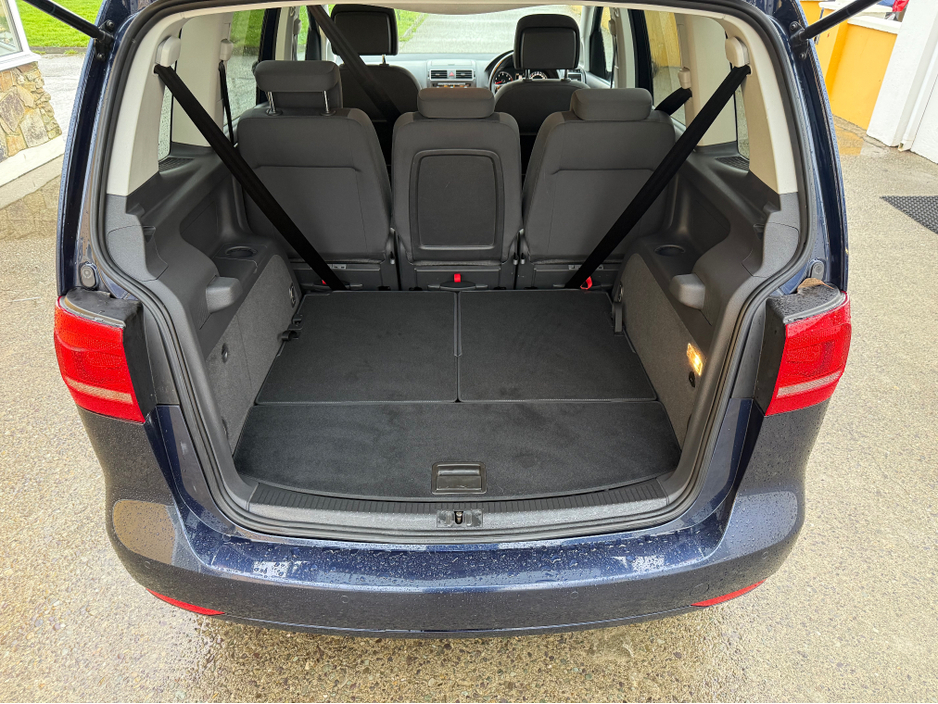 2015 Volkswagen Touran 1.4TSI HIGHLINE AUTOMATIC DBA-1TCTH €14,950