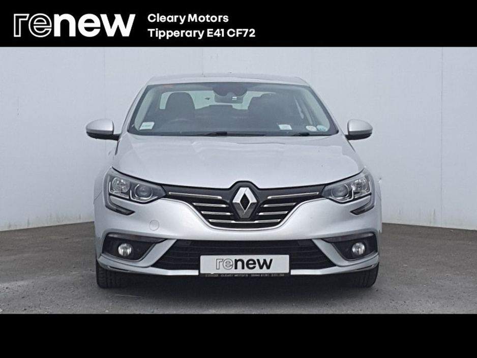 2019 Renault Megane - image 8