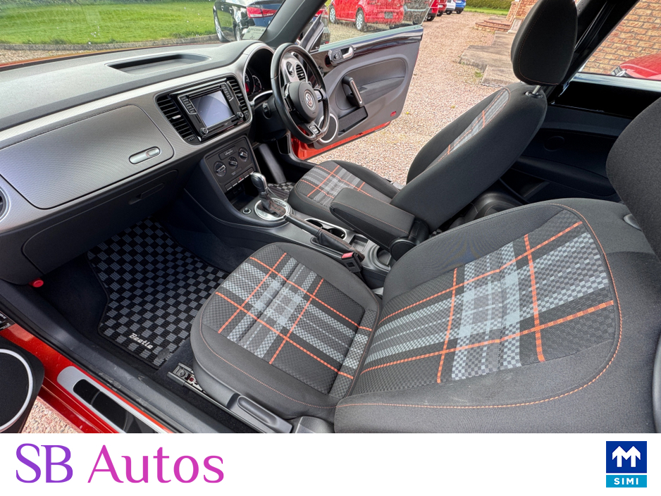 2016 Volkswagen Beetle - image 15