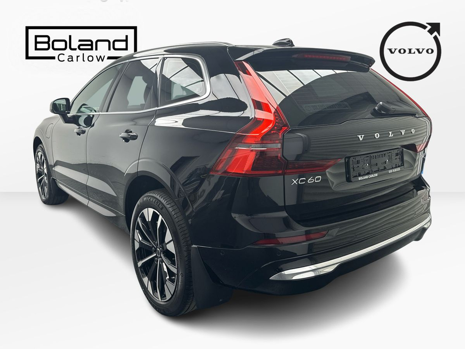2026 Volvo XC60 - image 3