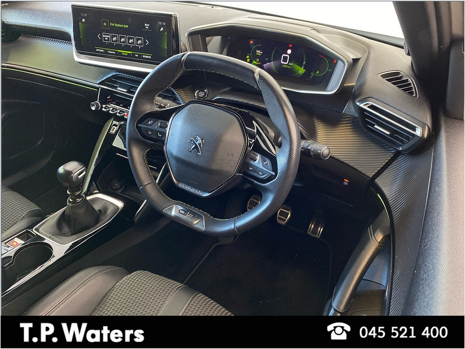 2021 Peugeot 2008 - image 9