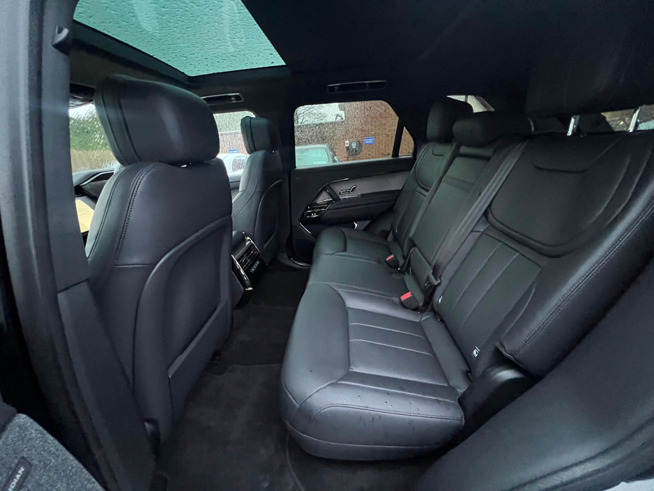 2025 Land Rover Range Rover Sport P460E PHEV 3.0 EDITION *LOW KMS* €119,950