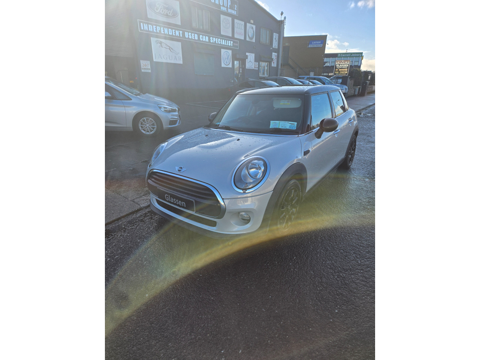 2018 MINI Hatch XS52 4DR COOPER// STUNNING CAR IRSIH CAR FROM NEW FULL MAIN DEALER SERVICE HISTORY €14,950