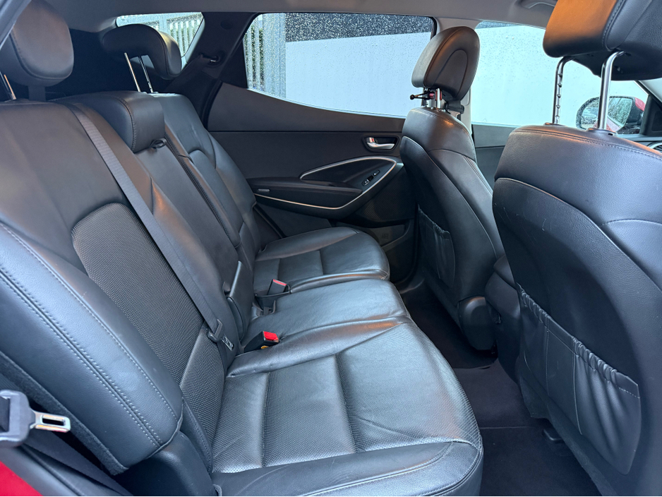 2017 Hyundai Santa Fe 2.2D EXECUTIVE 4WD 5DR €14,950