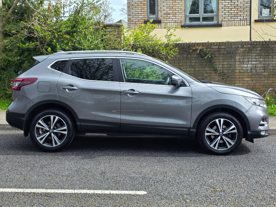 2020 Nissan Qashqai - image 2