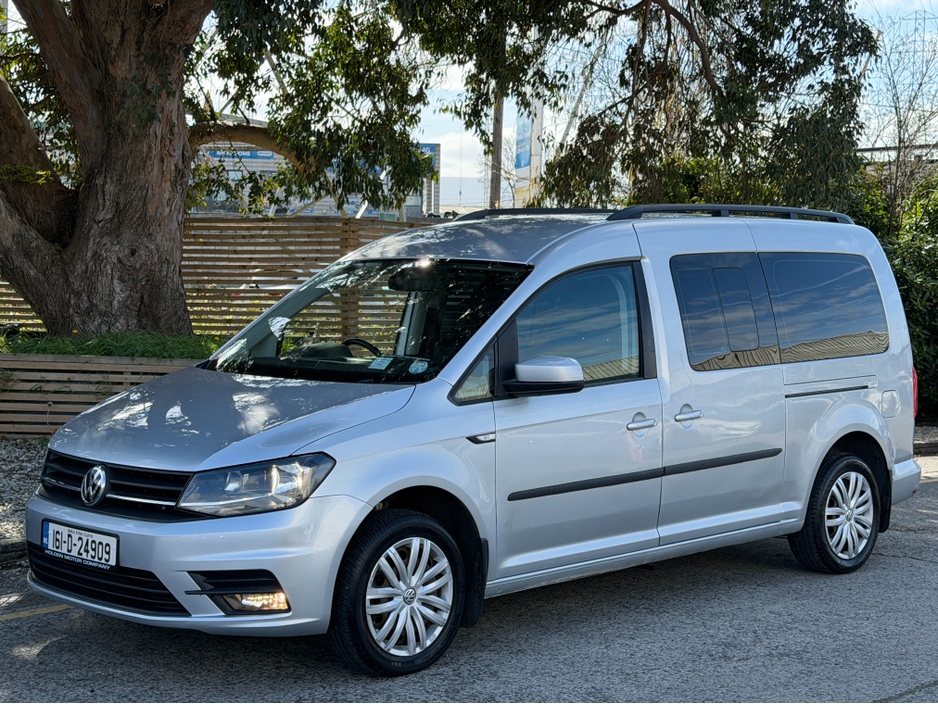 2016 Volkswagen Caddy - image 3