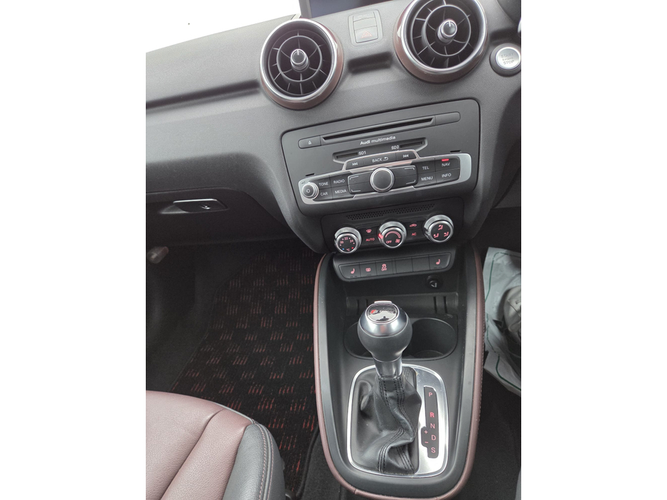 2012 Audi A1 - image 19