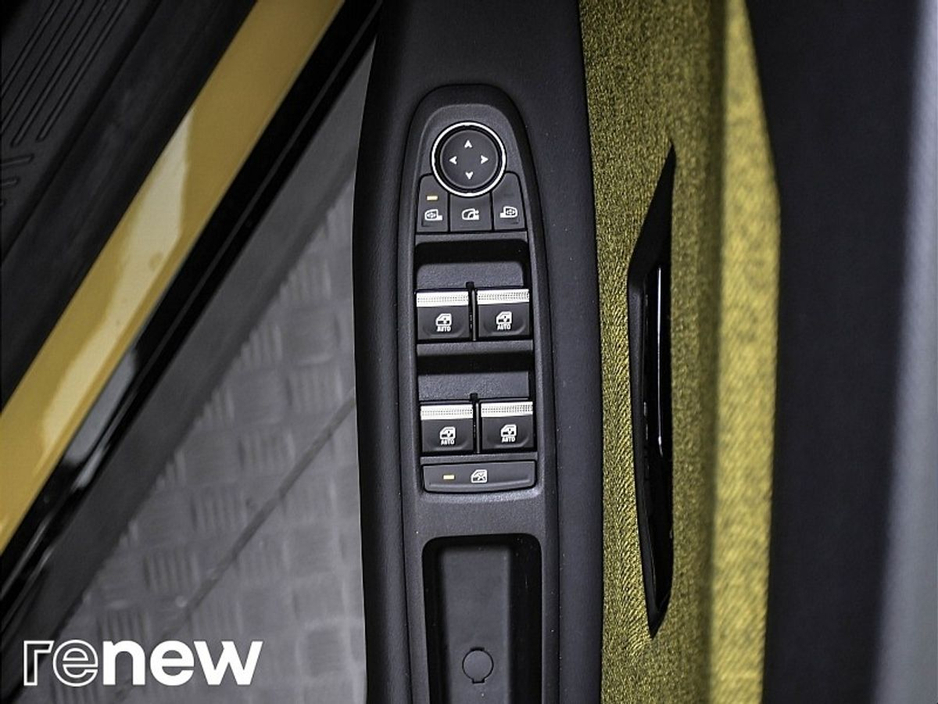 2025 Renault 5 EV40 150hp Iconic €31,900