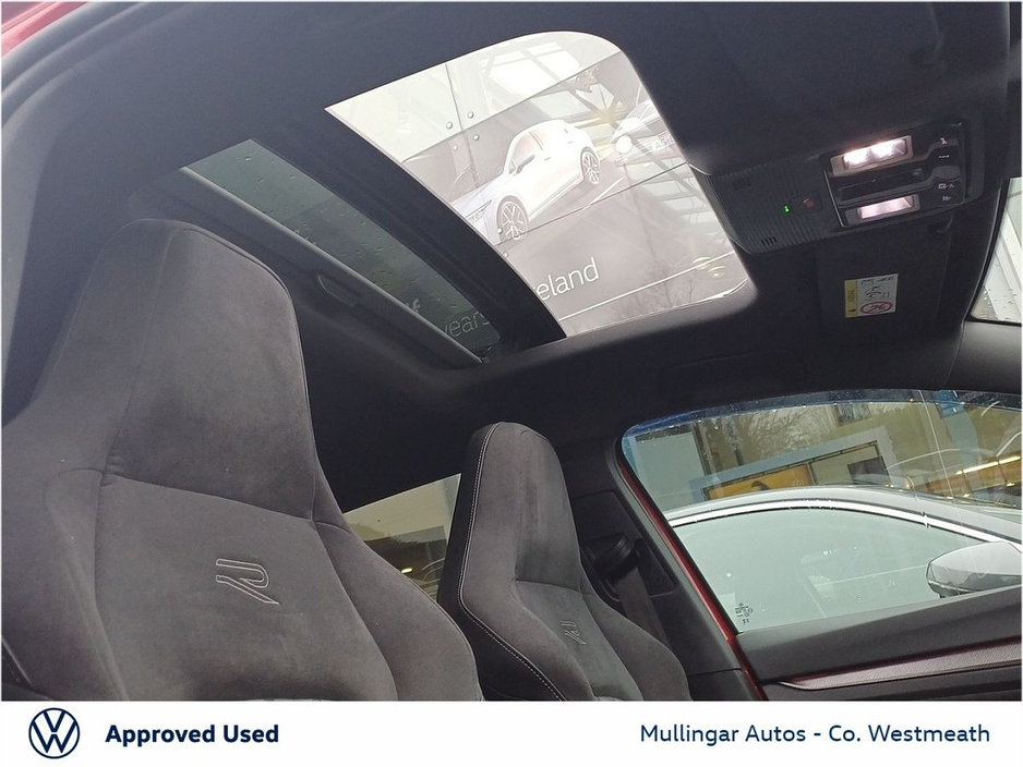 2024 Volkswagen Golf GOLF R-LINE 2.0TDI 150HP (EXTRAS) €41,950