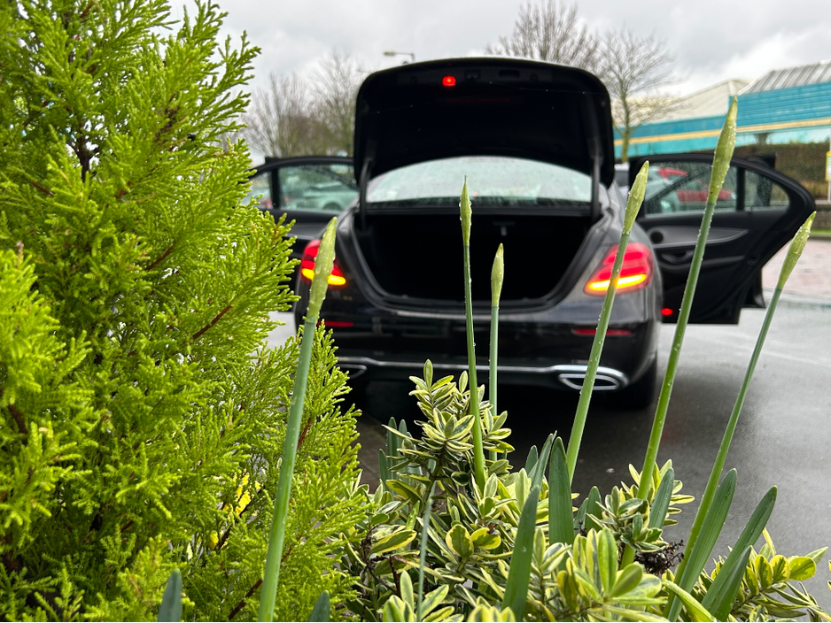 2018 Mercedes-Benz E Class E220 D SE - Beautiful in Black + Black Leather - Low Mileage - Very Nice Example - Generous Trade-Ins & Assured Dealer Warranty - €22,950
