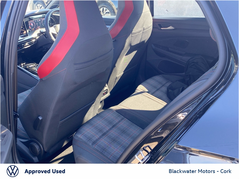 2026 Volkswagen Golf - image 23