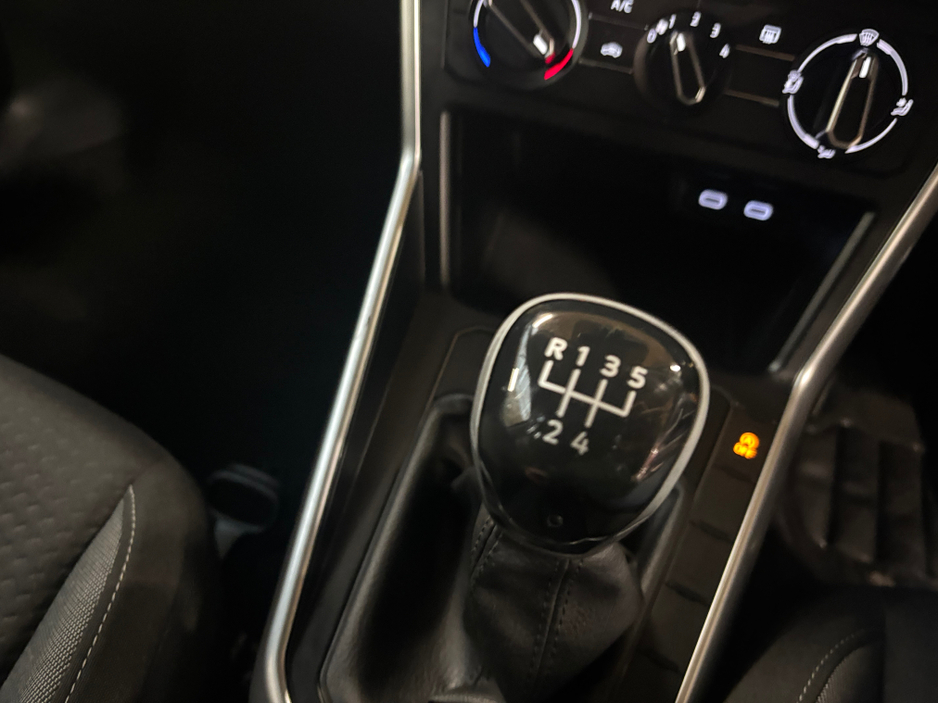 2022 Volkswagen Taigo LIFE 1.0 TSI 95BHP MANUAL 5SPEED 5DR €19,750