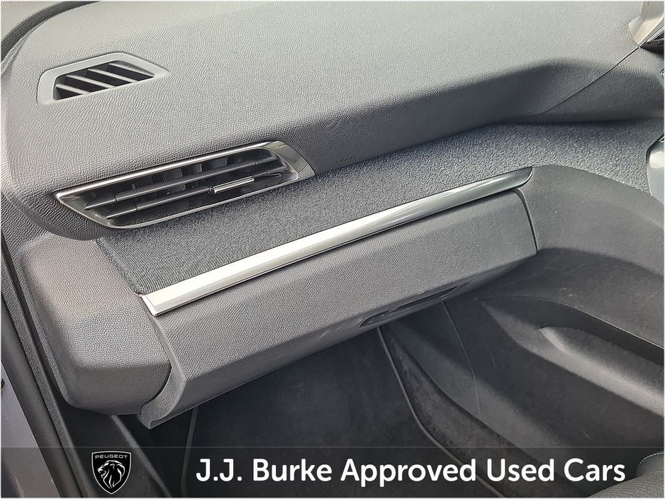 2024 Peugeot 3008 1.5 BlueHDi 130bhp Auto Allure €34,950