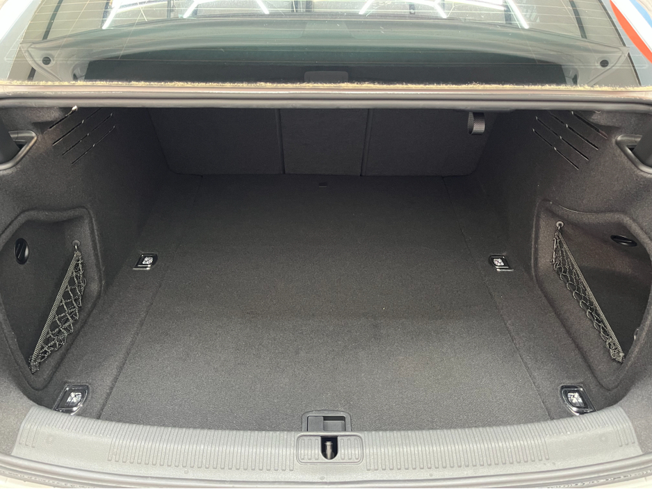 2019 Audi A4 - image 7