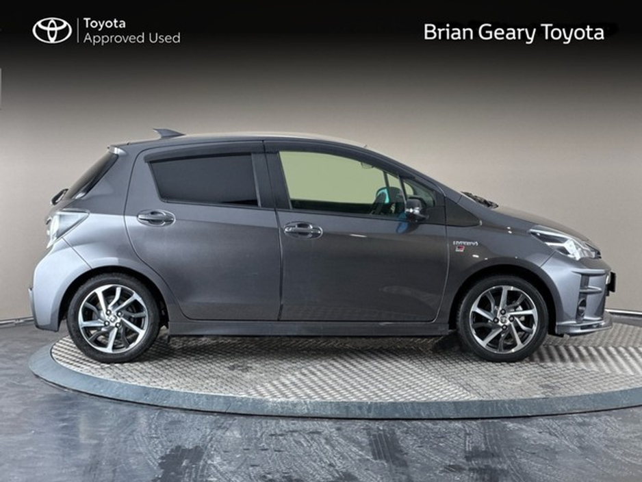 2019 Toyota Yaris HYBRID GR SPORT €17,950
