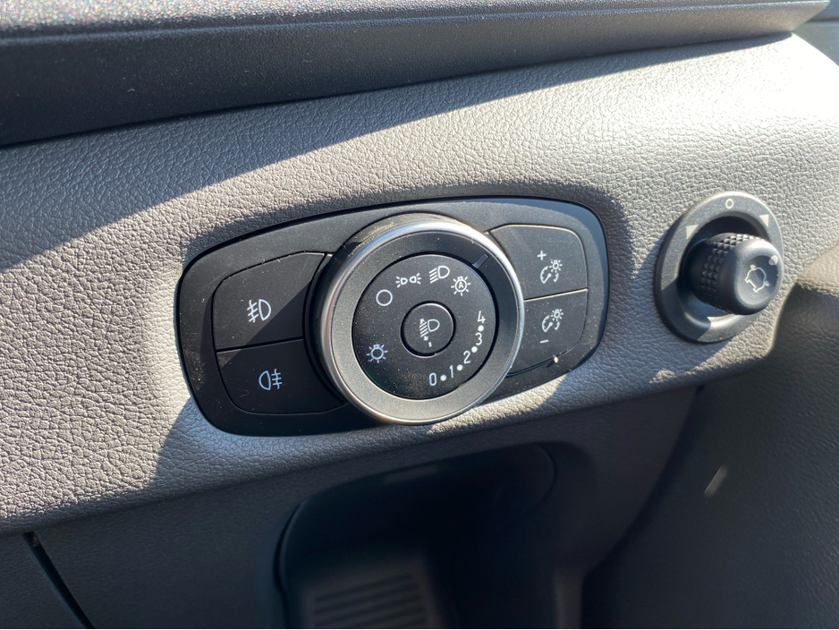 2025 Ford Transit - image 14
