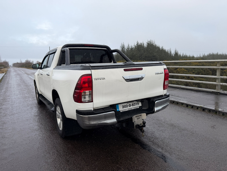 2020 Toyota Hilux - image 6