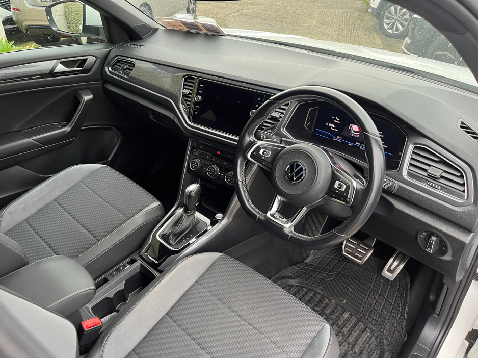 2021 Volkswagen T-Roc R-LINE AUTOMATIC 2.0 DIESEL //LOW MILES//HALF LEATHER SEATS//ADAPTIVE CRUISE CONTROL//REVERSE CAMERA//KEYLESS ENTRY// €27,950