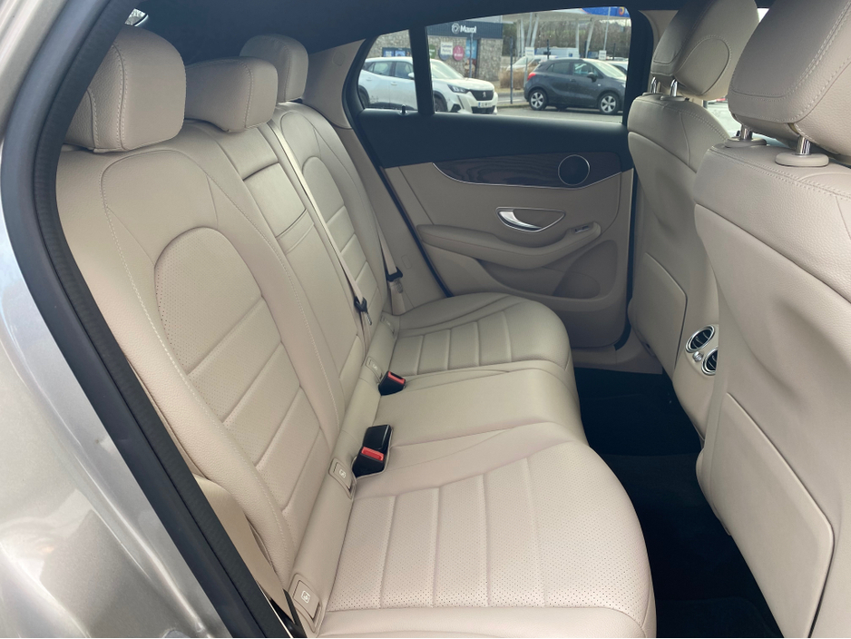 2020 Mercedes-Benz GLC Class - image 6