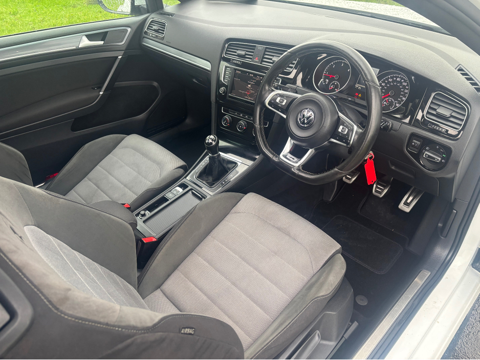 2017 Volkswagen Golf 2.0 TDI R-LINE EDITION 3DR WITH S/R €12,995