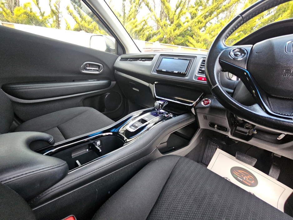 2015 Honda Vezel - image 26