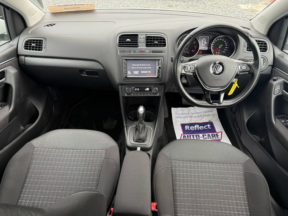 2015 Volkswagen Polo - image 10