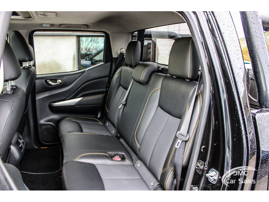 2018 Nissan Navara - image 23