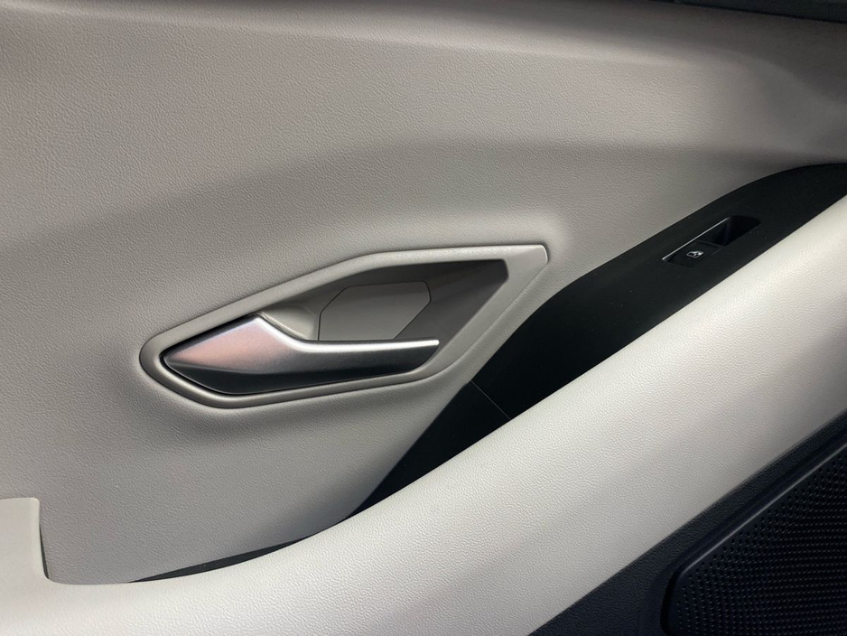 2026 Ford Capri Select 77kWh Extended Range €42,995