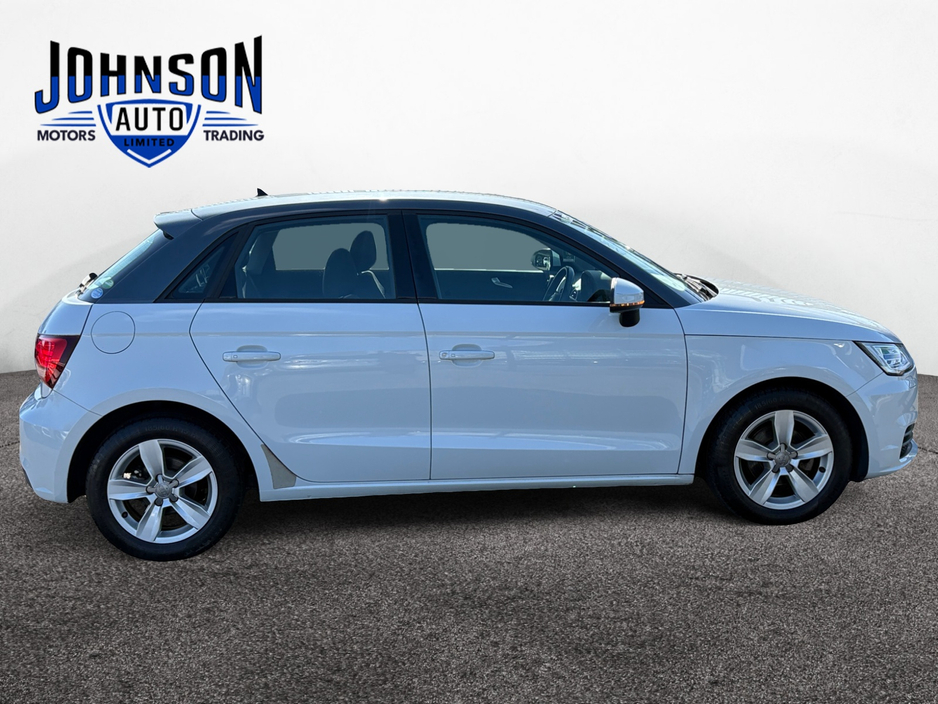 2017 Audi A1 - image 5