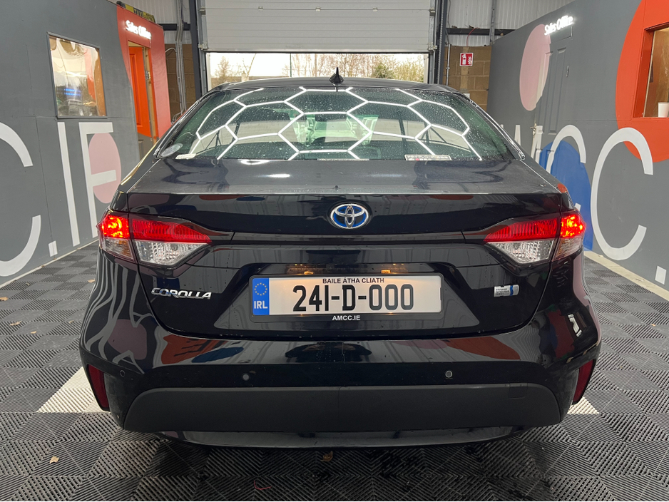 2024 Toyota Corolla - image 3