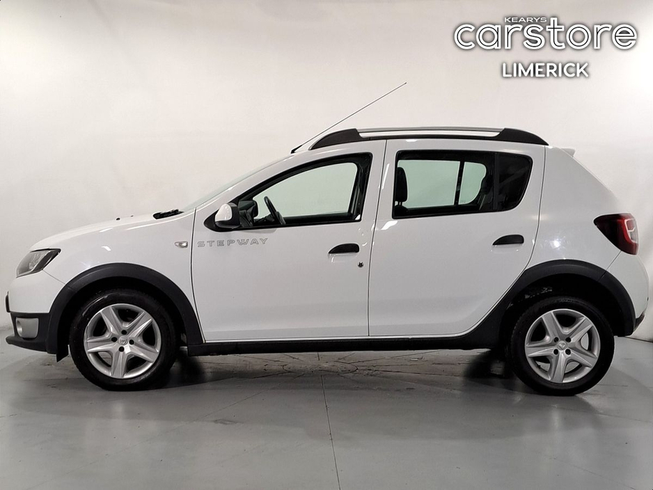 2015 Dacia Sandero Stepway TCe 90 S&S SIGNATURE €10,380