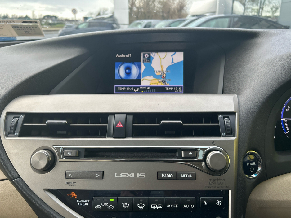 2015 Lexus RX 450 h - image 9