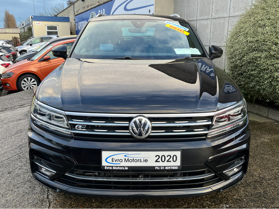 2020 Volkswagen Tiguan R-LINE 4MOTION AUTOMATIC 2.0 DIESEL //LOW MILES//HIGH SPEC//HEATED FRONT AND REAR SEATS//HEAD UP DISPLAY//360 PARKING CAMERAS// €34,950
