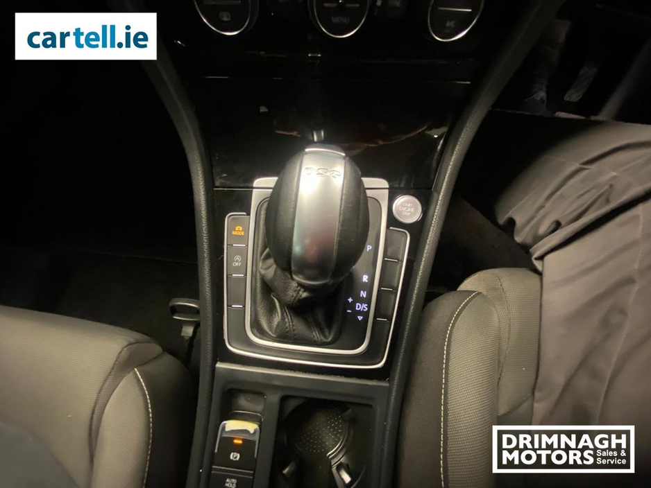 2016 Volkswagen Golf - image 10