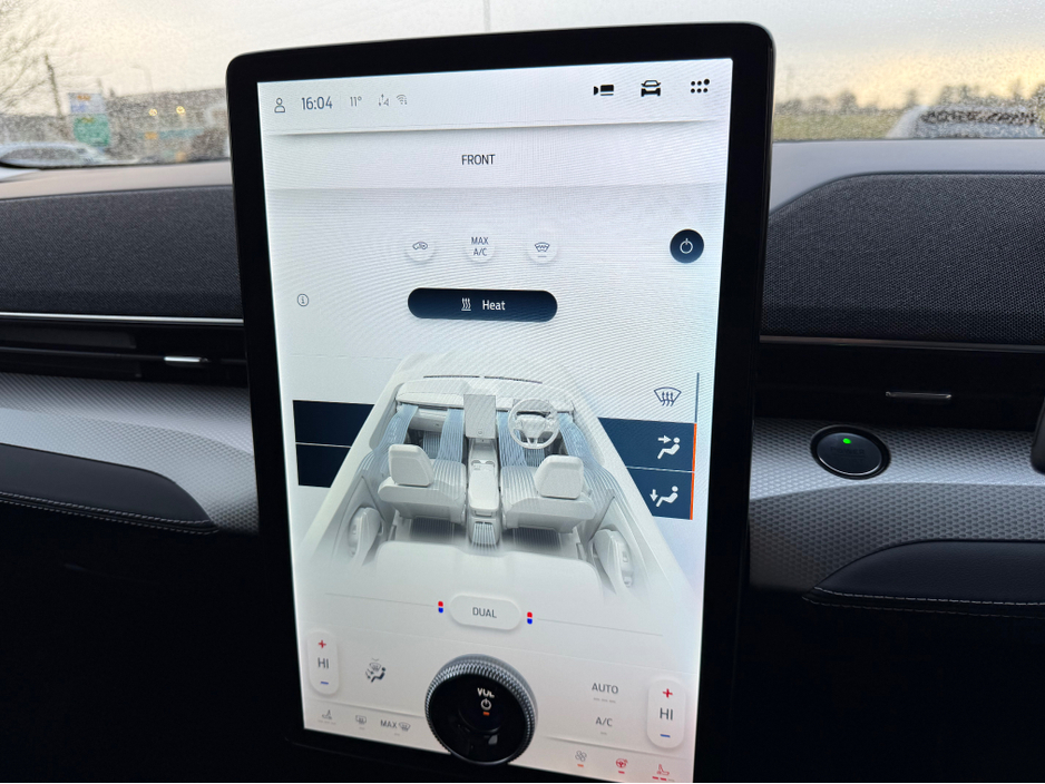 2021 Ford Mustang Mach-E Extended Range - panoramic Roof - Mustang €27,950