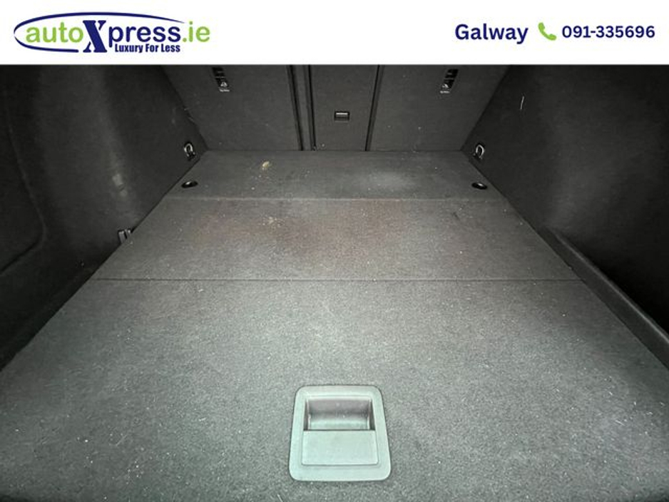 2020 Volkswagen Golf - image 10