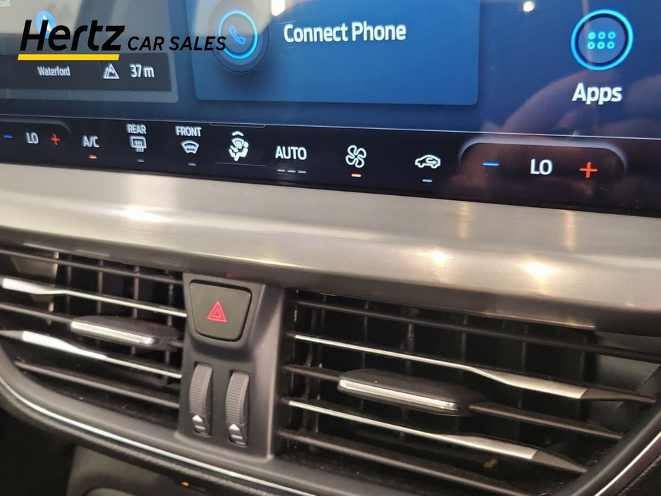 2023 Ford Focus - image 19