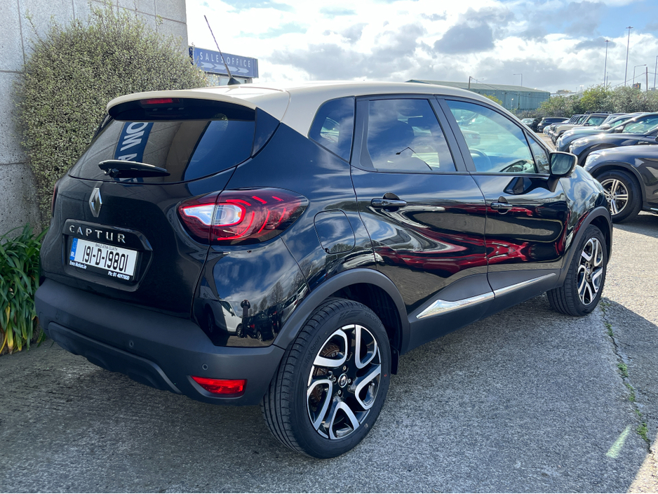 2019 Renault Captur - image 4