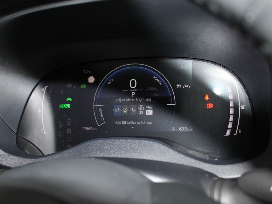 2024 Toyota Yaris - image 16