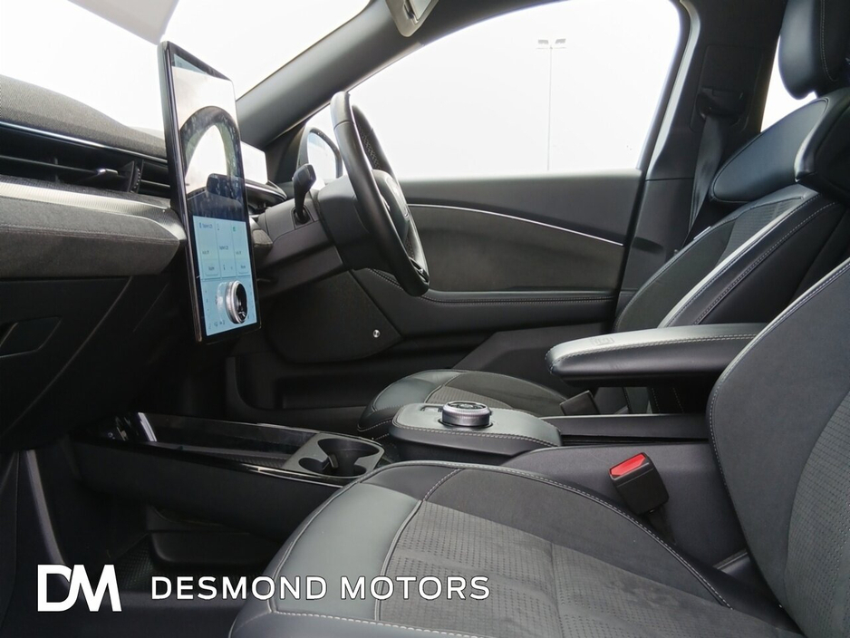 2022 Ford Mustang - image 4