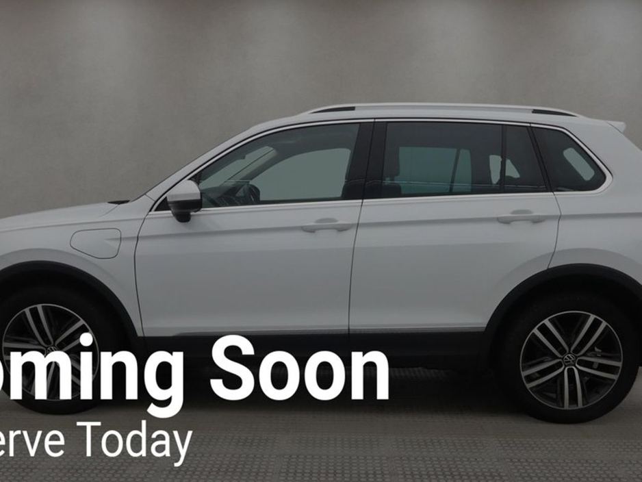 2023 Volkswagen Tiguan ELEGANCE 1.4 HYBRID * TOP SPEC * // OPENING PAN ROOF // HEATED SEATS // APPLE CARPLAY/ANDROID AUTO €29,750