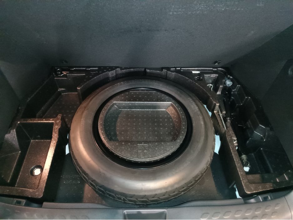 2019 Toyota C-HR 192 (2yr Warranty) 1.8 Petrol Hybrid Automatic €19,950