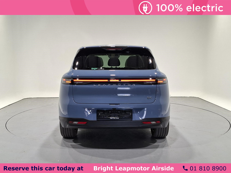 2026 Leapmotor B10 - image 11
