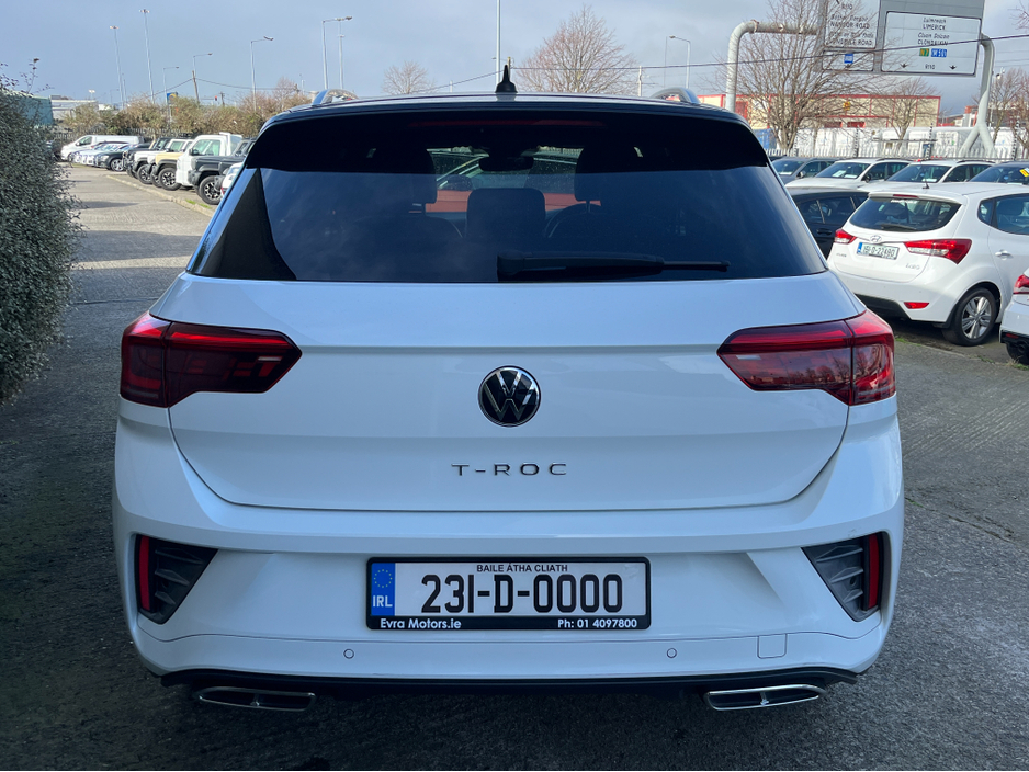 2023 Volkswagen T-Roc - image 7