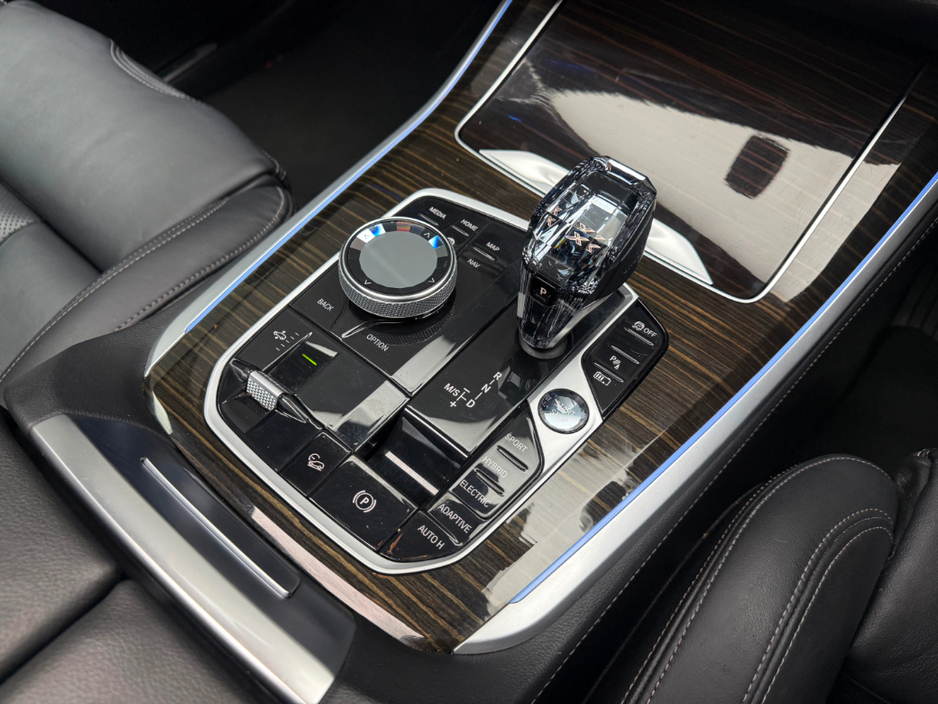 2022 BMW X5 - image 17