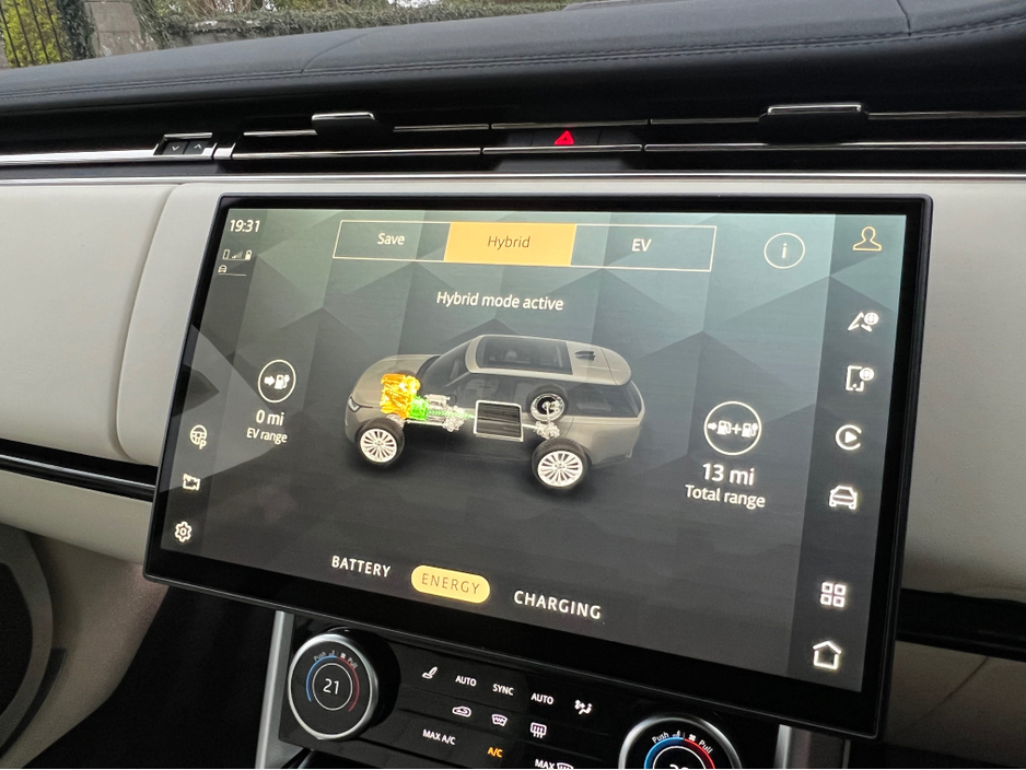 2023 Land Rover Range Rover - image 37